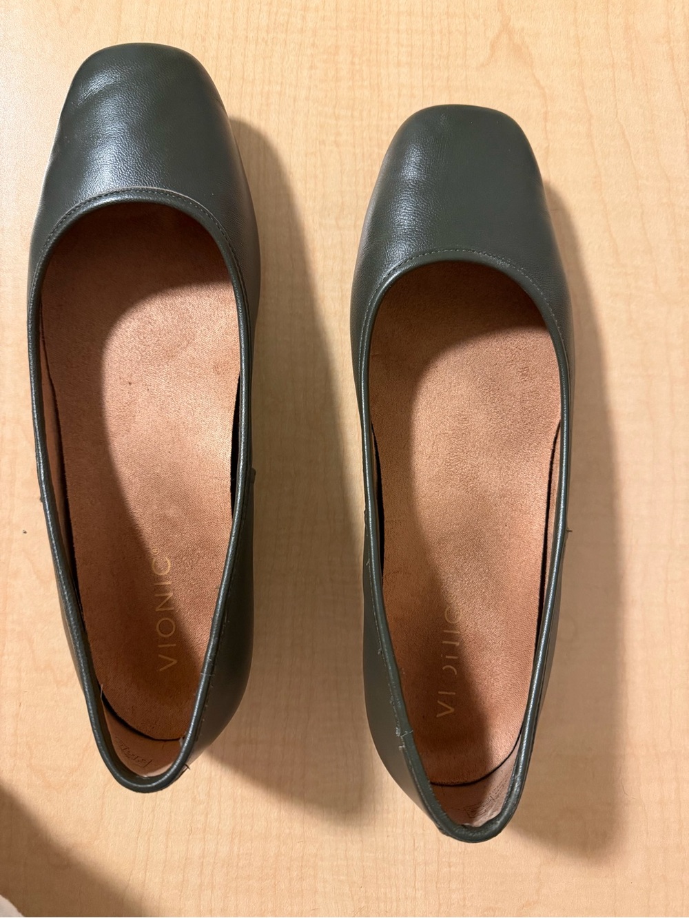 Vionic dark khaki Orinda Square-Toe Ballet Flats